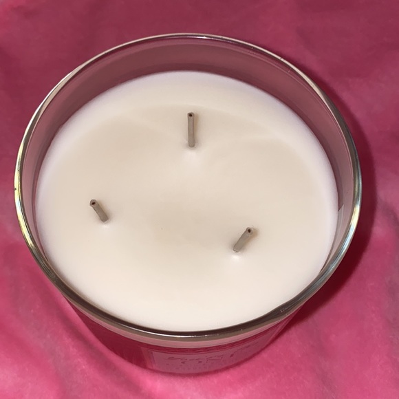 You’re the one 3 Wick Candle - Picture 7 of 7